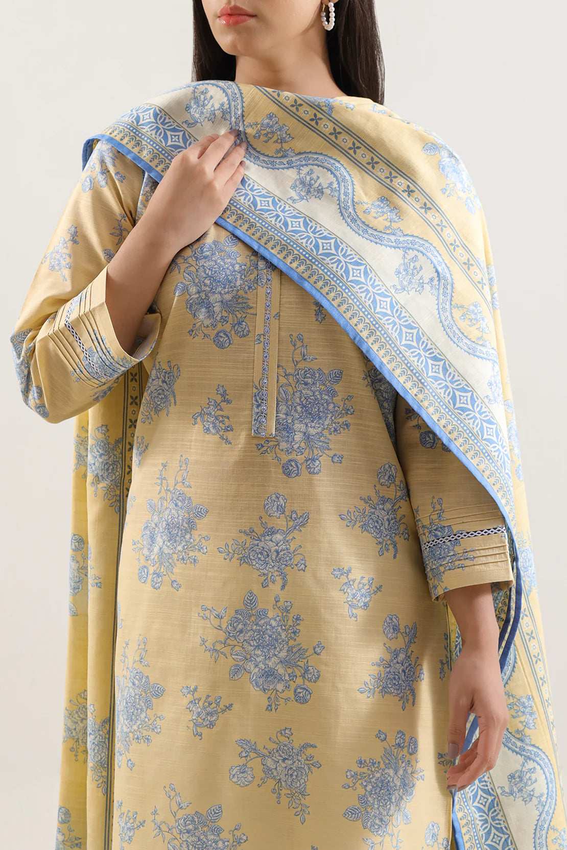 URB Unstitched Printed Lawn 3 Piece