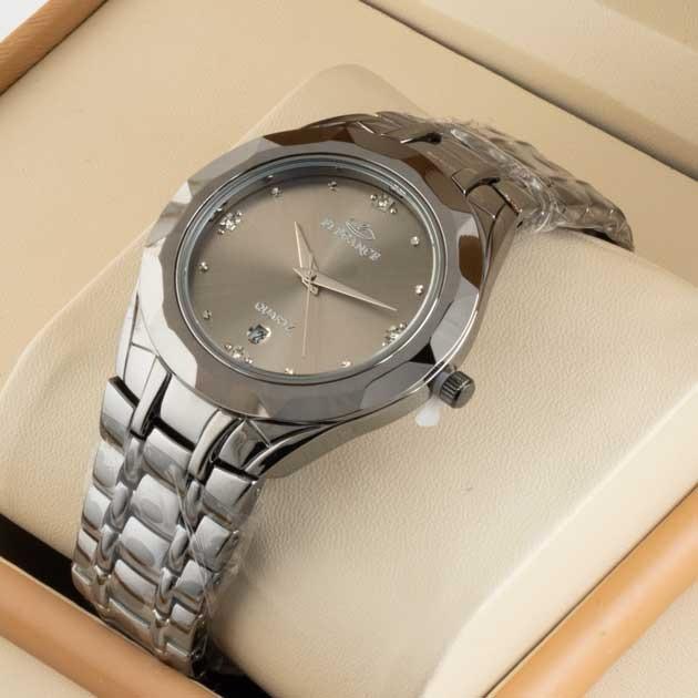 MK - Timeless Elegance