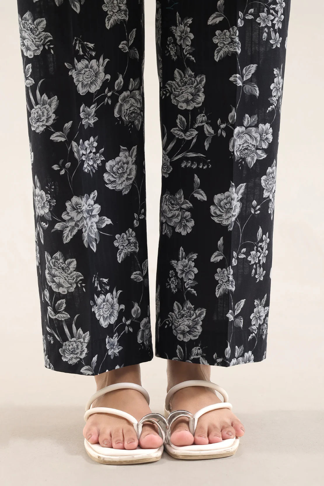 URB Printed Strip Lawn Stitched 2 Piece