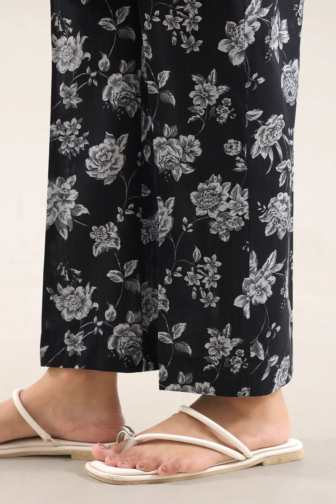 URB Printed Strip Lawn Stitched 2 Piece