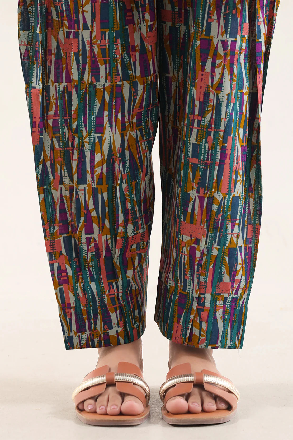 URB Printed Lawn Stitched 2 Piece